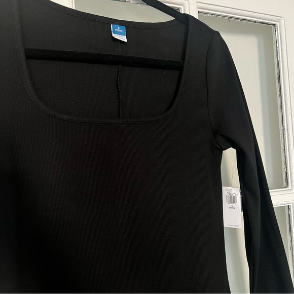 Old Navy Rib-Knit Midi Dress - Picture 2 of 4